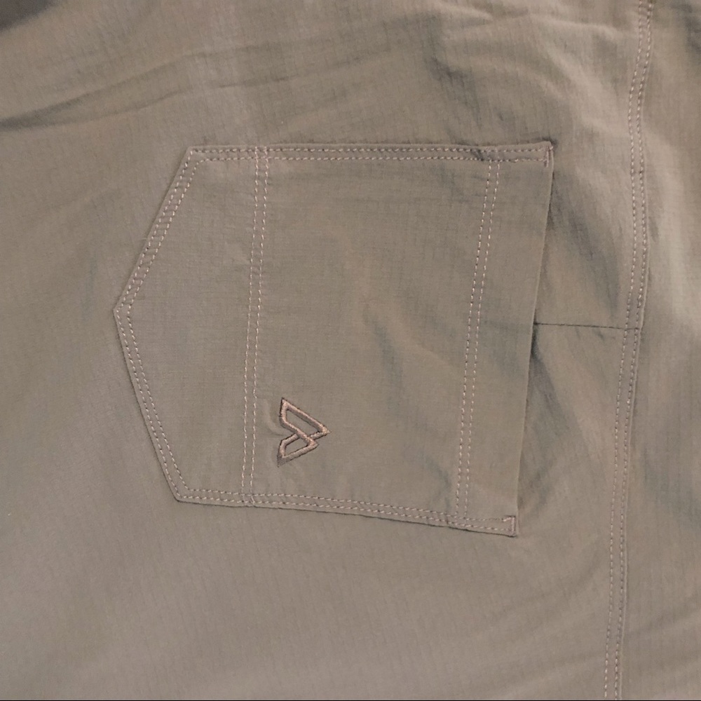 Shorts - Picture 5 of 5